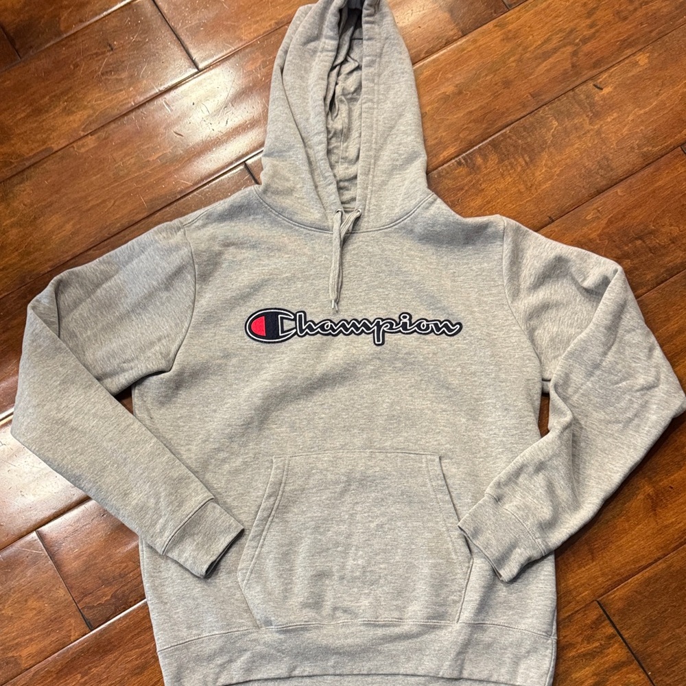 Mens L Champion Heather Gray Pullover Hoodie. Great condition.
